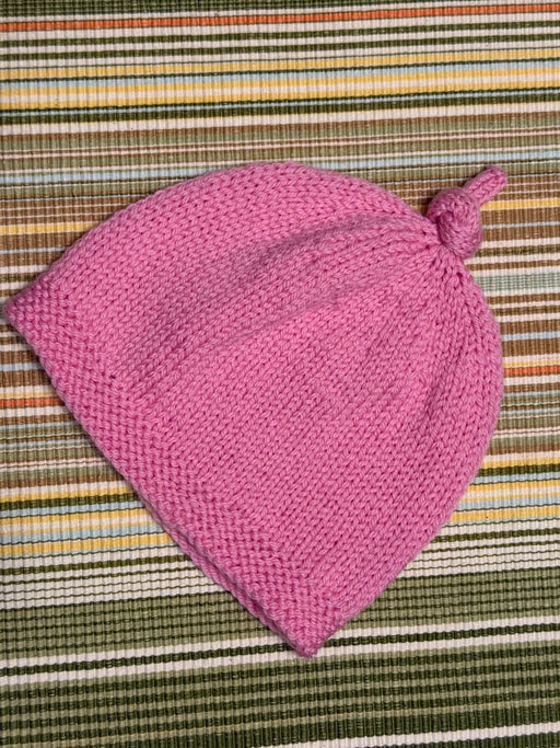 Tegan Hat with Robin